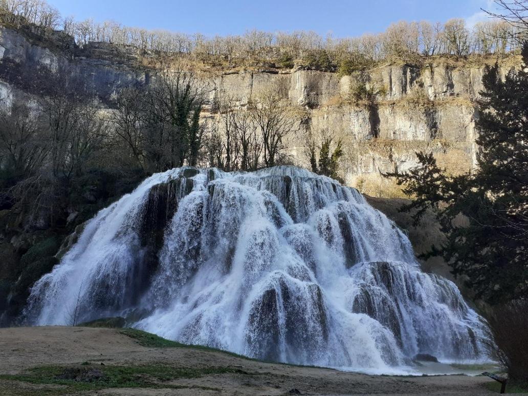 Gite Le Bout Du Monde Baume-les-Messieurs Bagian luar foto